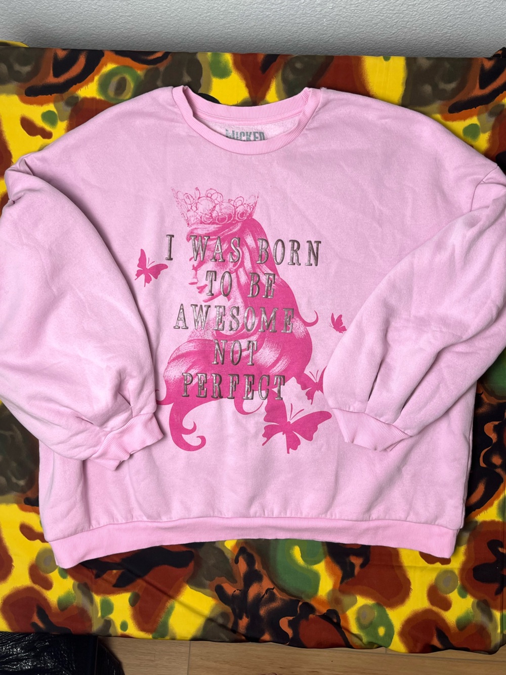 Universal studios Pink Wicked crewneck sweatshirt size large